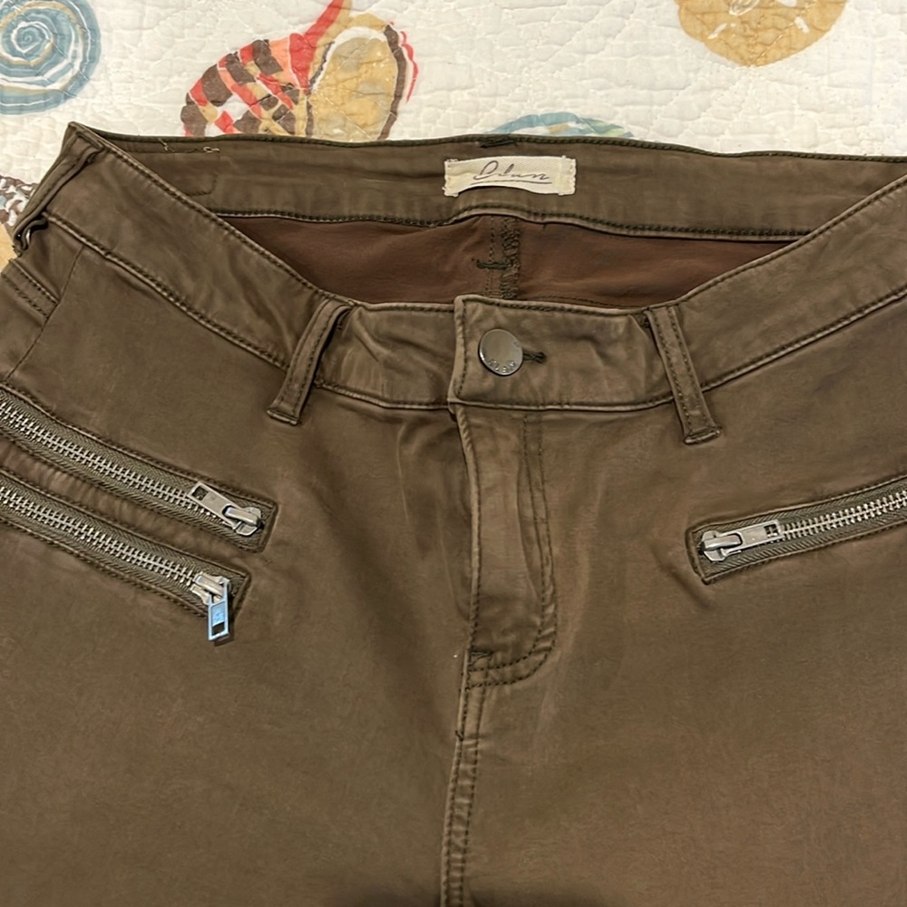 Brown stretchy straight leg jeans